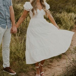 ASTR the label white midi dress size S